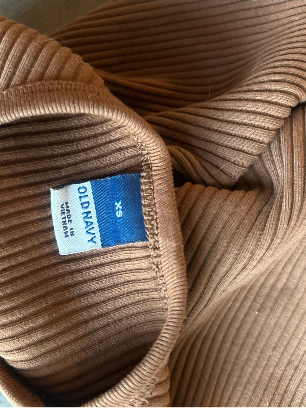 Old Navy Brown Ribbed Scoop Neck Tank Top - Picture 4 of 4